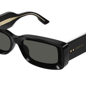Women’s Authentic Gucci Sunglasses - (style gg1528s)